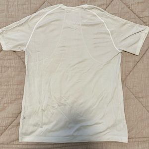 Lululemon Metal Vent Tech